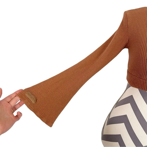 Set Active Wrap Top Women Size Medium Crop Shirt Thermal Rust Orange Long Sleeve - Picture 4 of 8